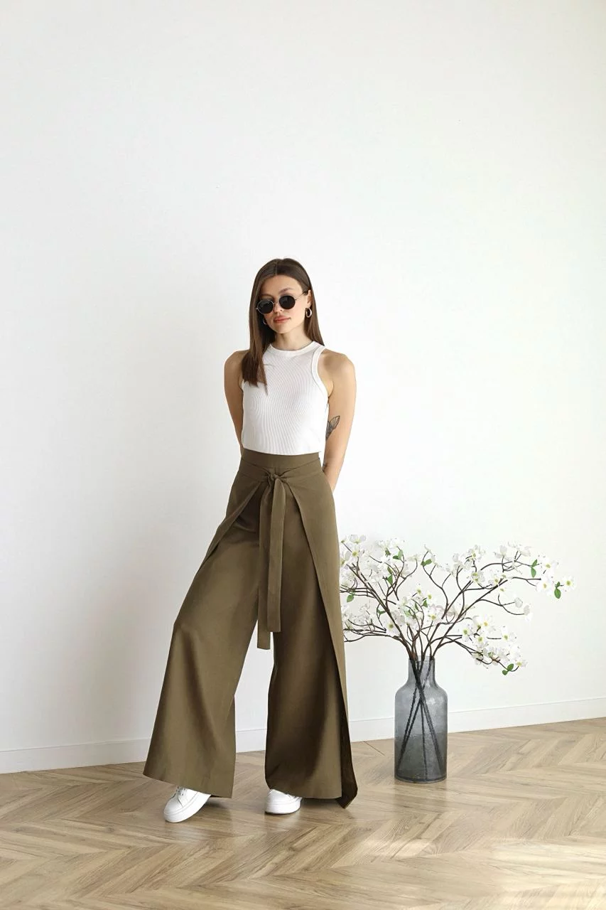 ARIANE – PANTALONI DIN IN CU PICIOR LAT PENTRU FEMEI