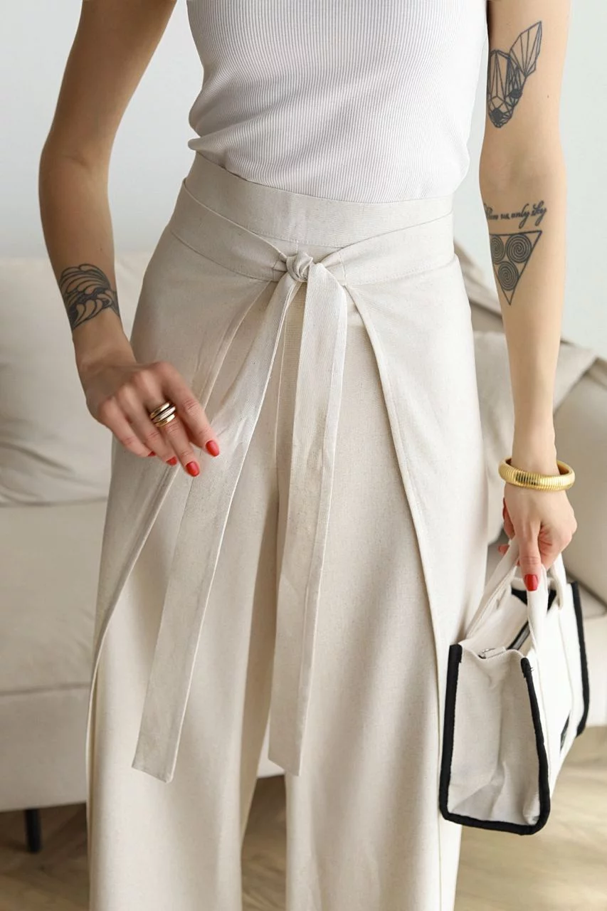ARIANE – PANTALONI DIN IN CU PICIOR LAT PENTRU FEMEI