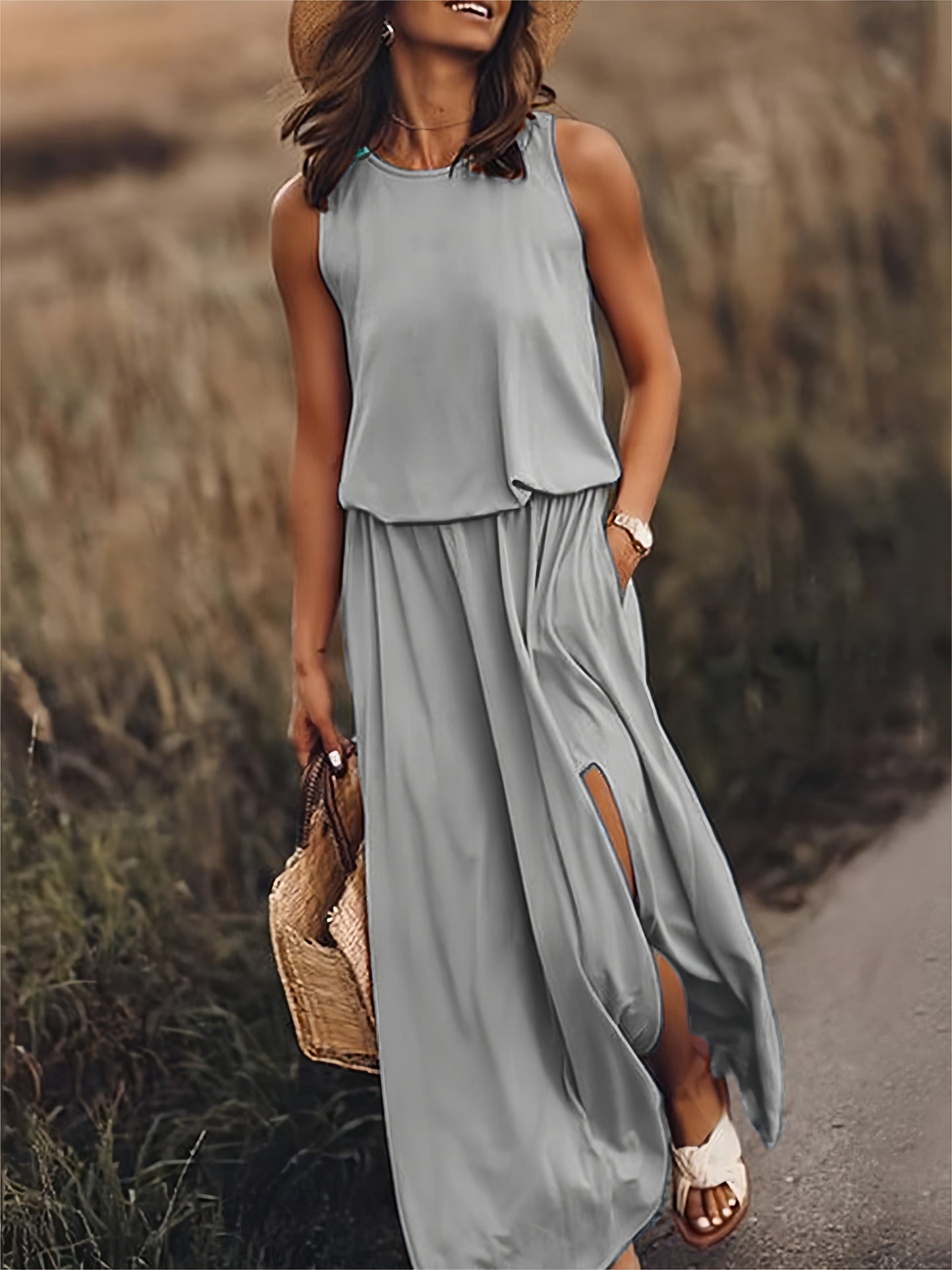 ROSALIA – ROCHIE LUNGĂ FĂRĂ MÂNECI