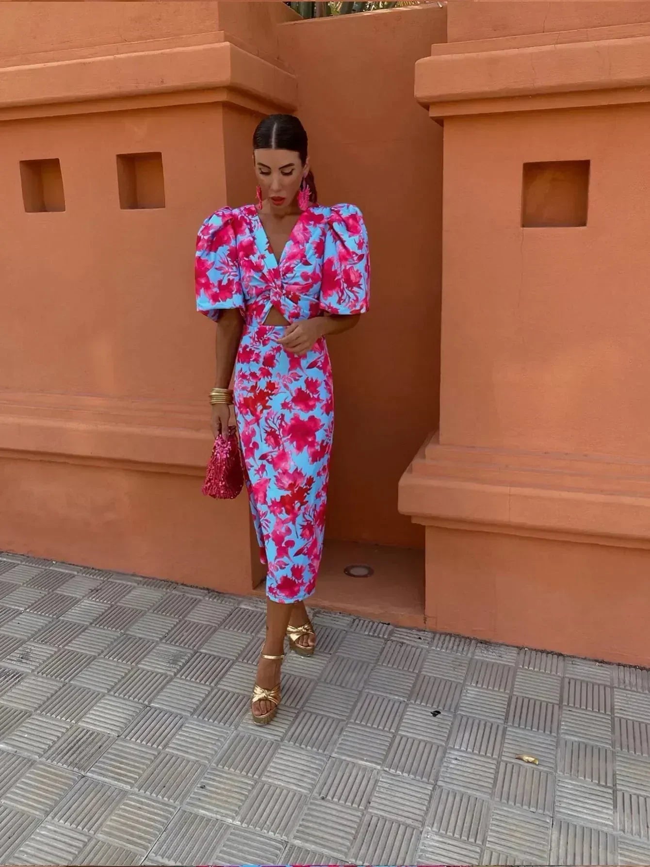 Devika – Rochie Midi cu Mâneci Puff Vibrante