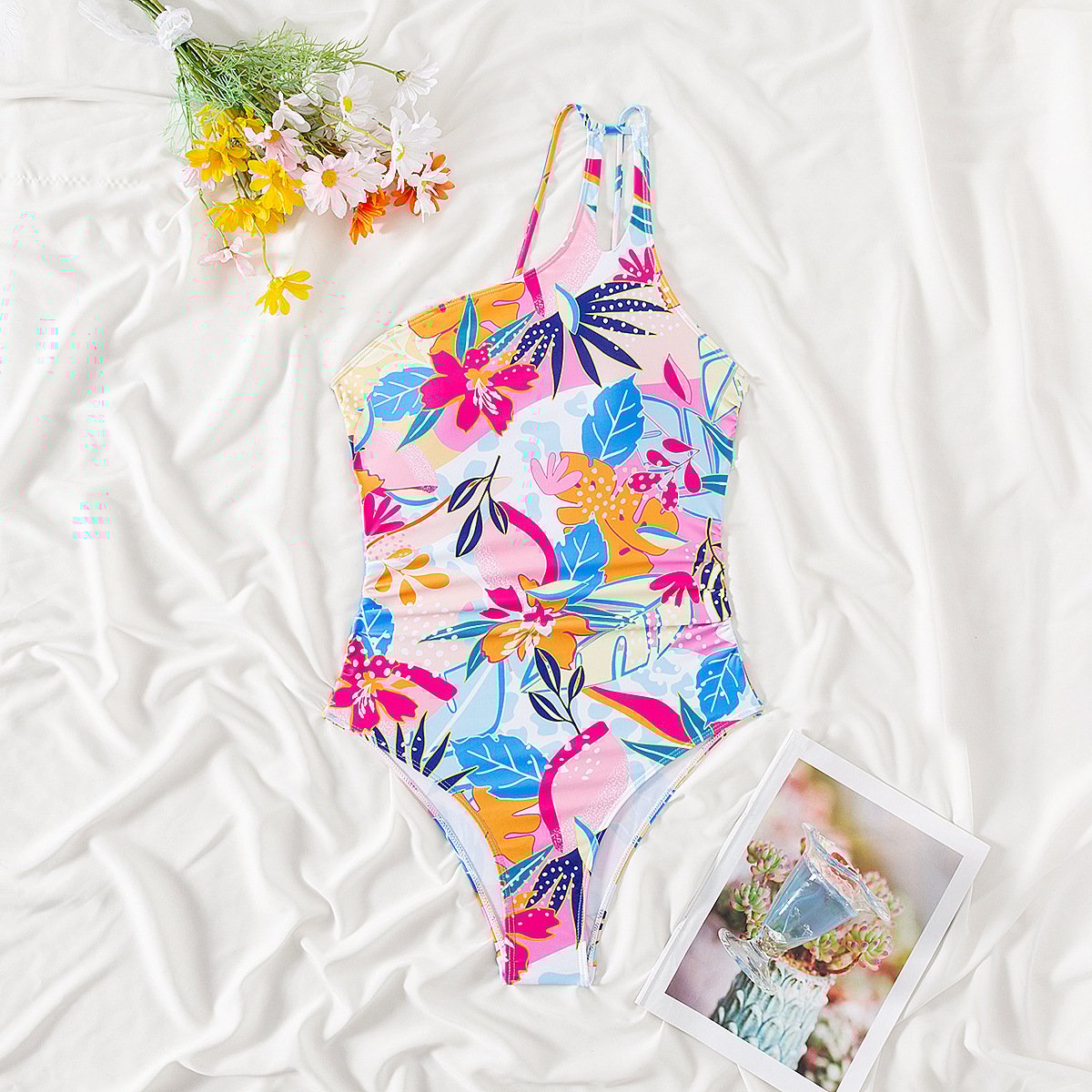 BLAKELY – COSTUM DE BAIE CU UN UMERAS