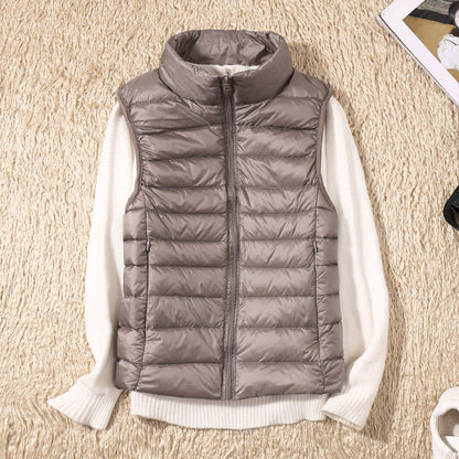 Charlotte – Vestă Waterproof Nouă cu Pene de Rață Albă