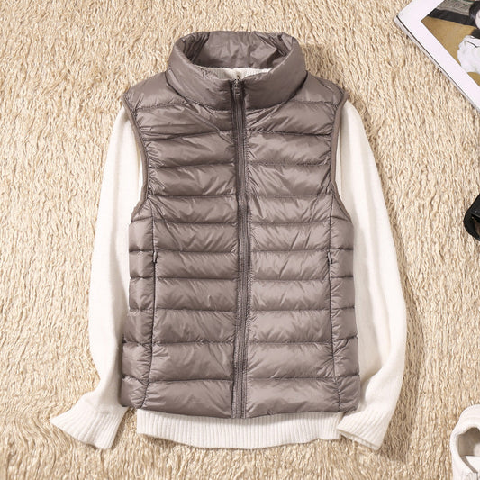 Charlotte – Vestă Waterproof Nouă cu Pene de Rață Albă