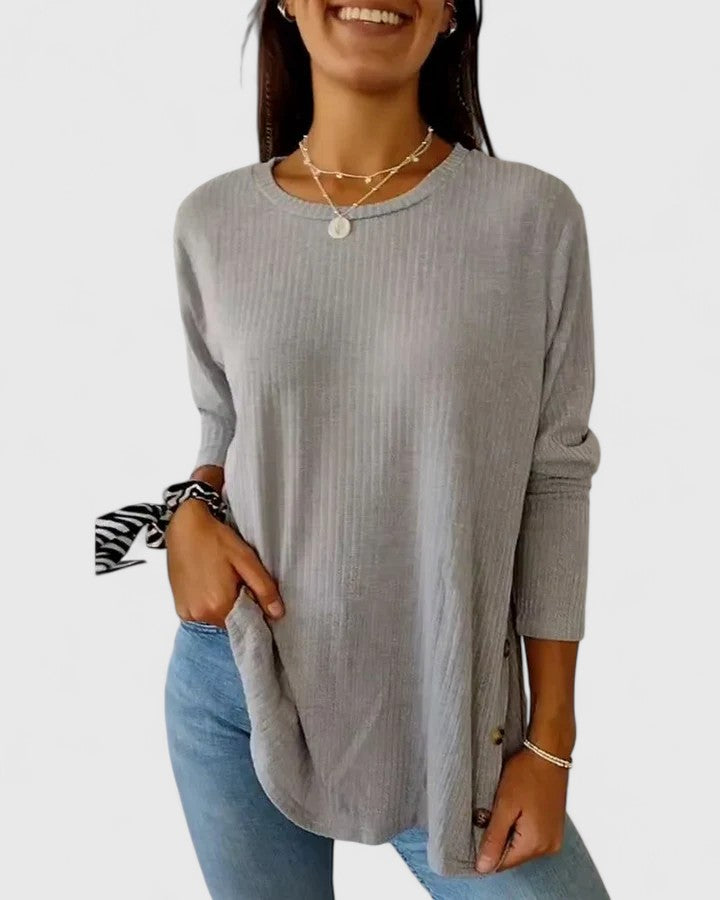 RILEY – TOP RELAXAT CU BUTON PE LATERAL