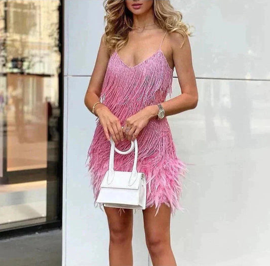 ALEXIS – ROCHIE DE PETRECERE MODERNĂ CU PENE PENTRU IEȘIREA NOAPTEI