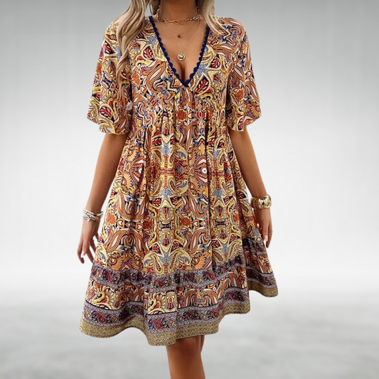 Saylor - Rochie de Vară cu Imprimare Paisley Boho și Decupaj în V